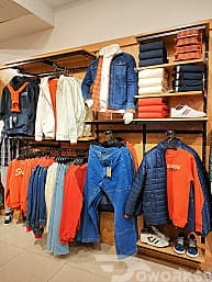 visual merchandising